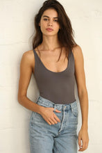 Load image into Gallery viewer, Stella Seamless Cami - Modern Romance Boutique
