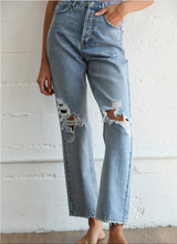 Load image into Gallery viewer, Mid Rise Distressed Jeans
